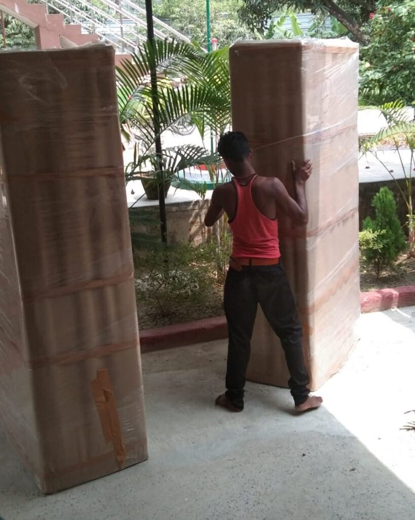 WhatsApp Image 2025-10-06 at 23.14.06